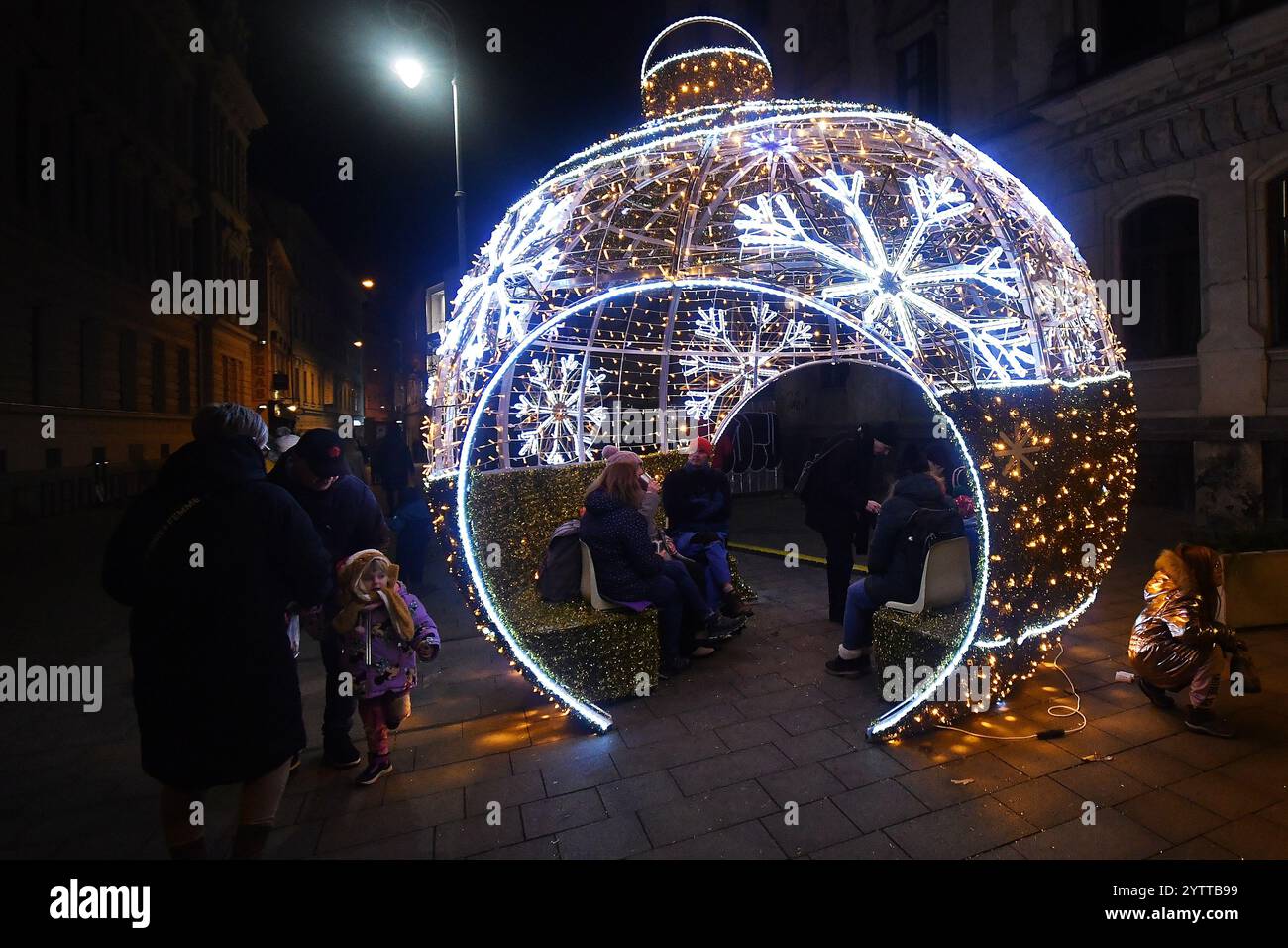 Marché de Noël dans la deuxième plus grande ville tchèque Brno, République tchèque, 8 décembre 2024. Brno a remporté le titre de capitale européenne de Noël 2024 en Banque D'Images