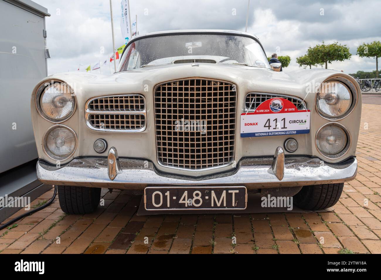 Lelystad, pays-Bas, 16.06.2024, Classic french car Facel Vega HK 500 de 1961 au National Old timer Day Banque D'Images