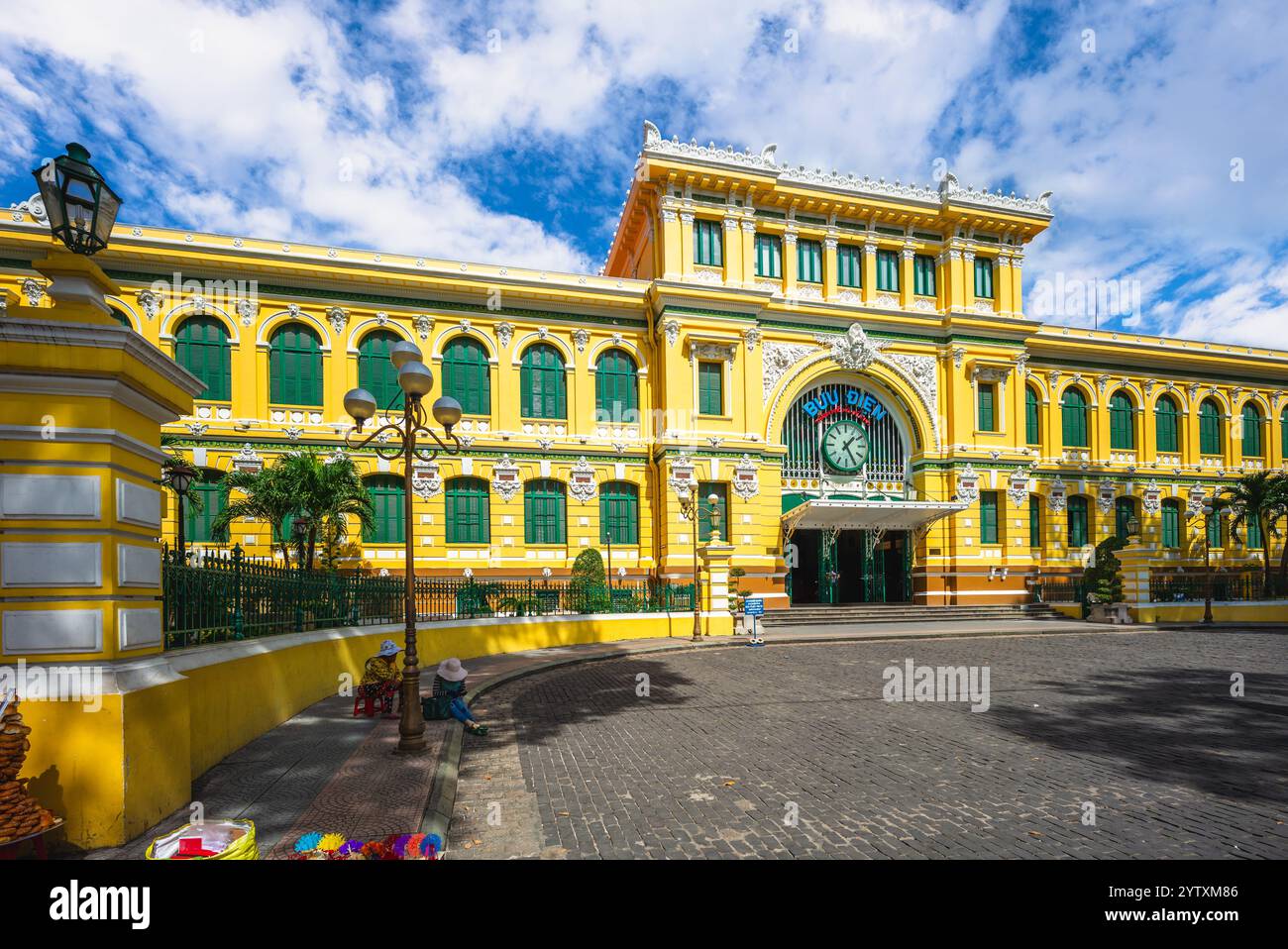 Bureau de poste central de Saigon dans le centre-ville de Ho Chi Minh-ville, Vietnam. Banque D'Images