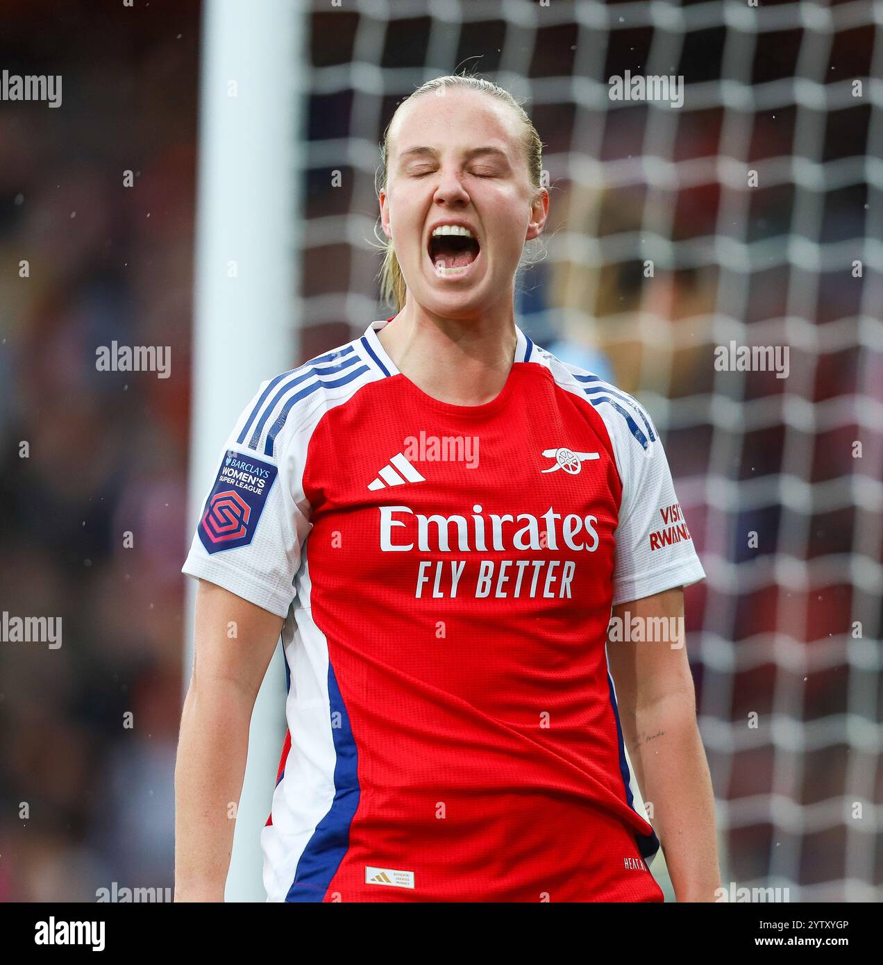 Londres, Royaume-Uni. 8 décembre 2024. Beth Mead d'Arsenal marque lors du match de Super League féminine Barclays FA entre Arsenal et Aston Villa à l'Emirates Stadium de Londres le dimanche 8 décembre 2024. (Photo : Jade Cahalan | mi News) crédit : MI News & Sport /Alamy Live News Banque D'Images