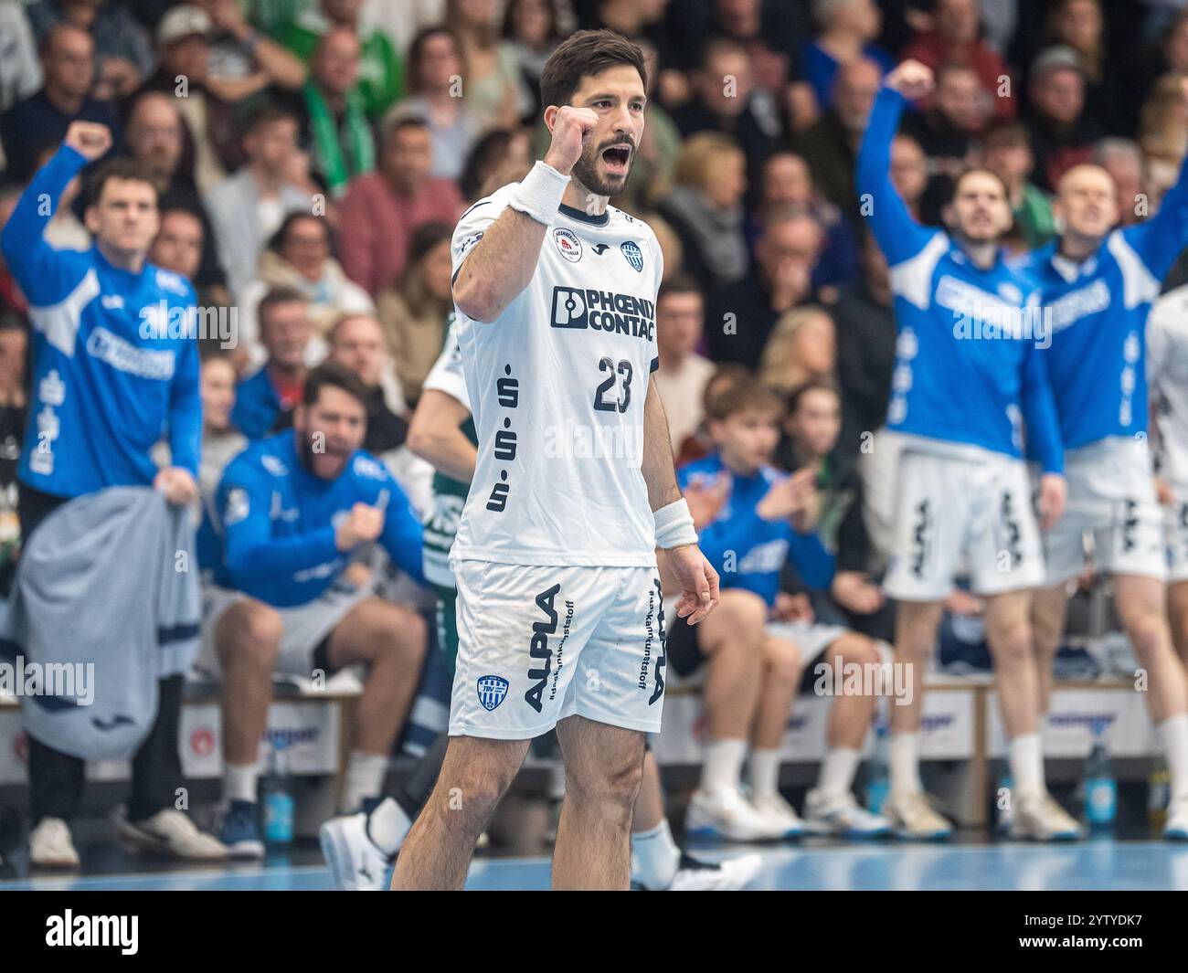 Tim Suton (TBV Lemgo Lippe, #23) ballt die Jubelfaust, Frisch Auf Goeppingen v. TBV Lemgo Lippe, Handball, 1. Bundesliga, Herren, Spielzeit 2024/2025, 08.12.2024, Foto : EIBNER/Michael Schmidt Banque D'Images