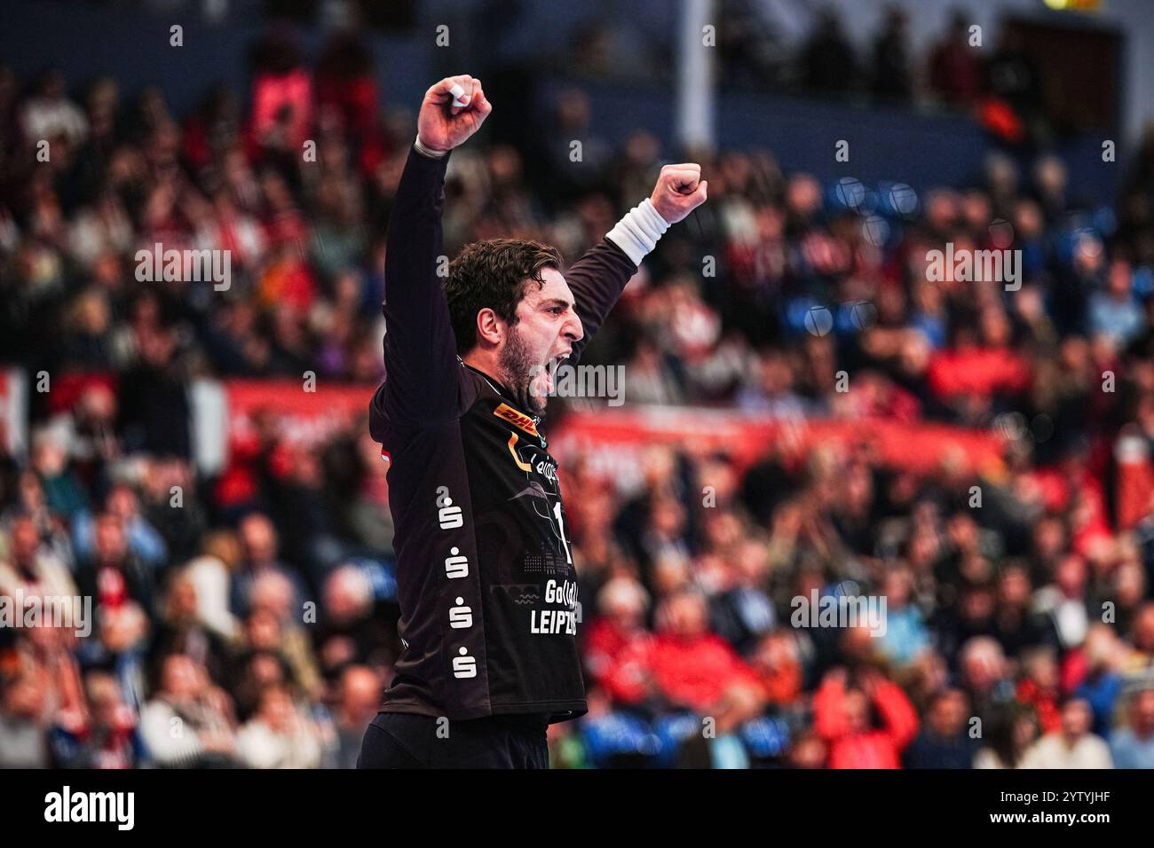 Jubel nach Parade Domenico Ebner (SC DHfK Leipzig, #01) GER, Handball Sport V.S. SC DHfK Leipzig, Handball, Bundesliga, Spieltag 13, saison 2024/2025, 08.12.2024 Foto : Eibner-Pressefoto/Marcel von Fehrn Banque D'Images