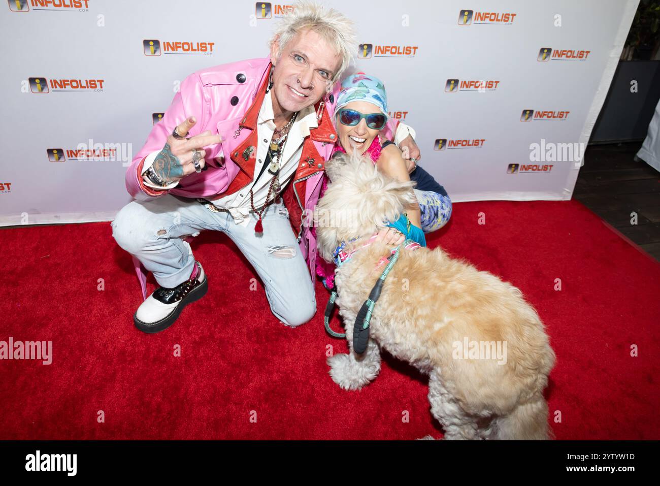 Los Angeles, CALIFORNIE, États-Unis. 05 décembre 2024. Bobby Leigh (G), Bria Roberts assistent à l'événement InfoList Red Carpet Holiday Extravaganza au Skybar on Sunset à West Hollywood le 5 décembre 2024. Crédit : Vladimir Yazev/Alamy Live News Banque D'Images