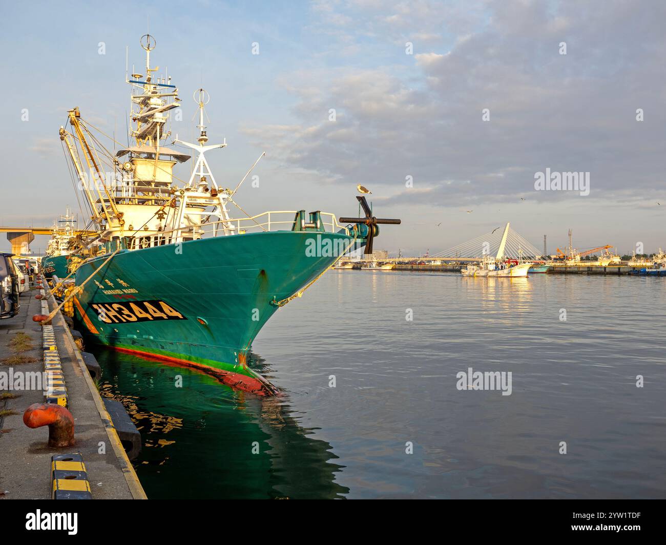 Bateau de pêche dans le quai, Hachinohe Banque D'Images