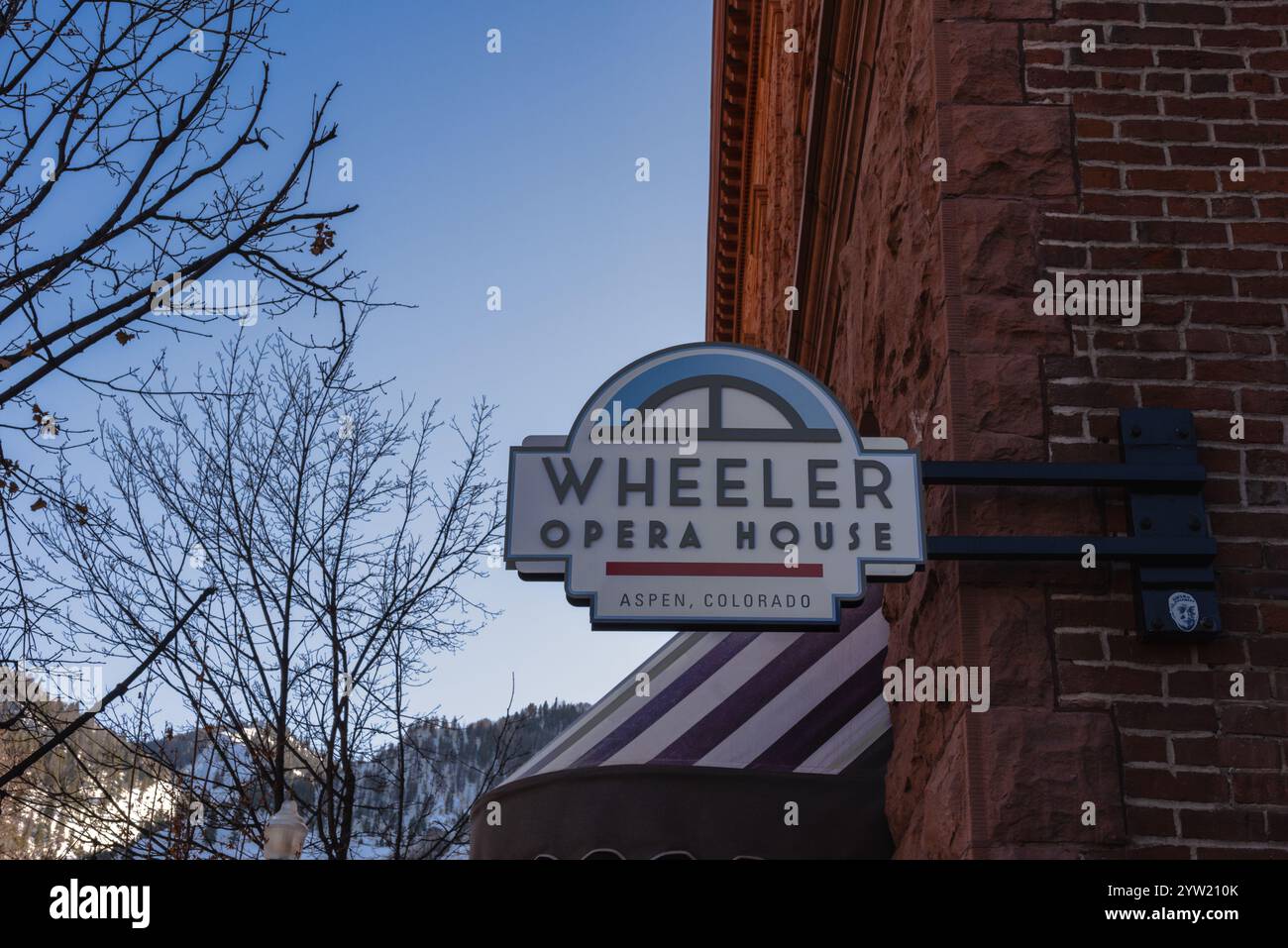 Panneau de lame pour l'historique Wheeler Opera House, ouvert en 1889, construit par James Byron Wheeler, Aspen, Colorado, États-Unis. Banque D'Images