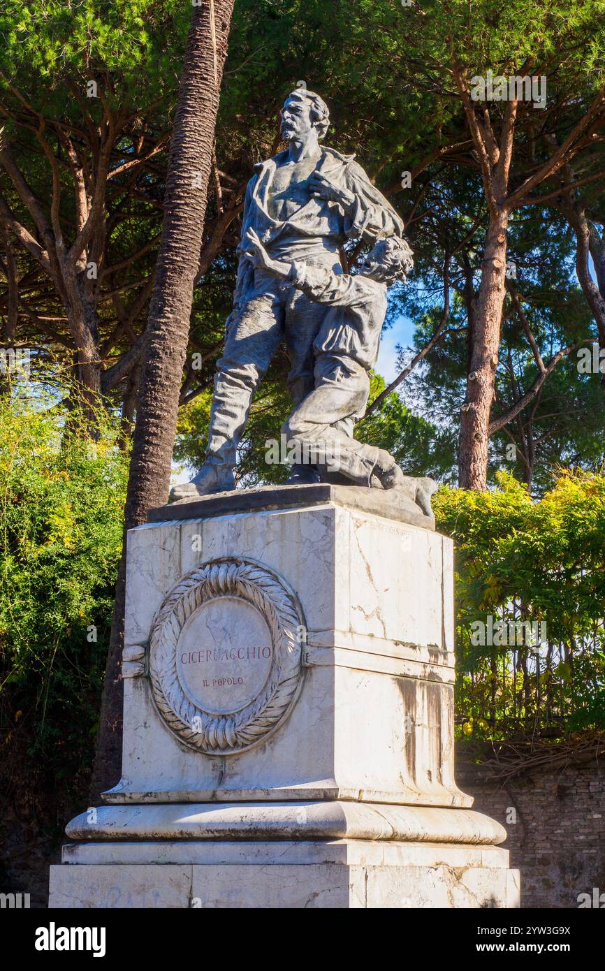 Statue d'Angelo Brunetti, également connu sous le pseudonyme de Ciceruacchio (1800 – 1849), était un patriote italien qui a combattu pour la deuxième République romaine - Rione Trastevere, Rome, Italie Banque D'Images