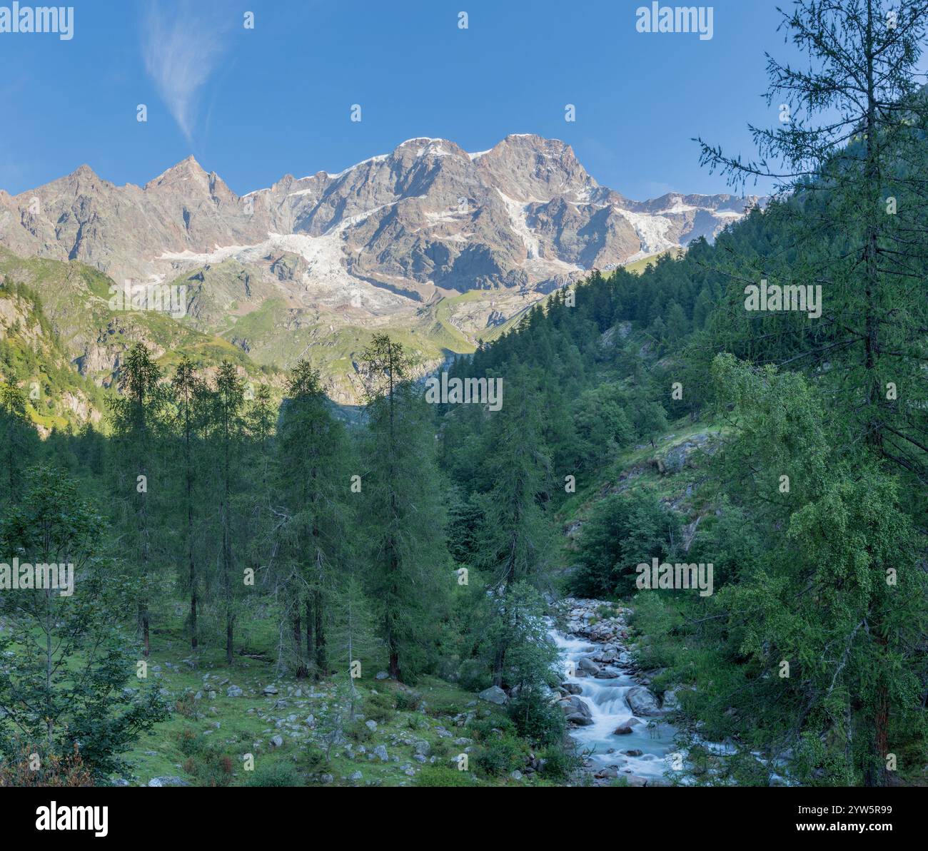 La Punta Gnifetti ou Signalkuppe, Parrotspitze, Ludwigshohe, Piramide Vincent Peaks - vallée de la Valsie. Banque D'Images