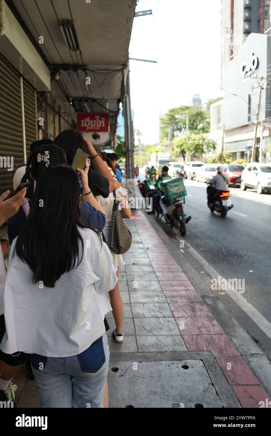 Bangkok, Thaïlande - 26 novembre 2024 : Here-Hai ou Herehai, Here hai Michelin star food, les gens font la queue Banque D'Images