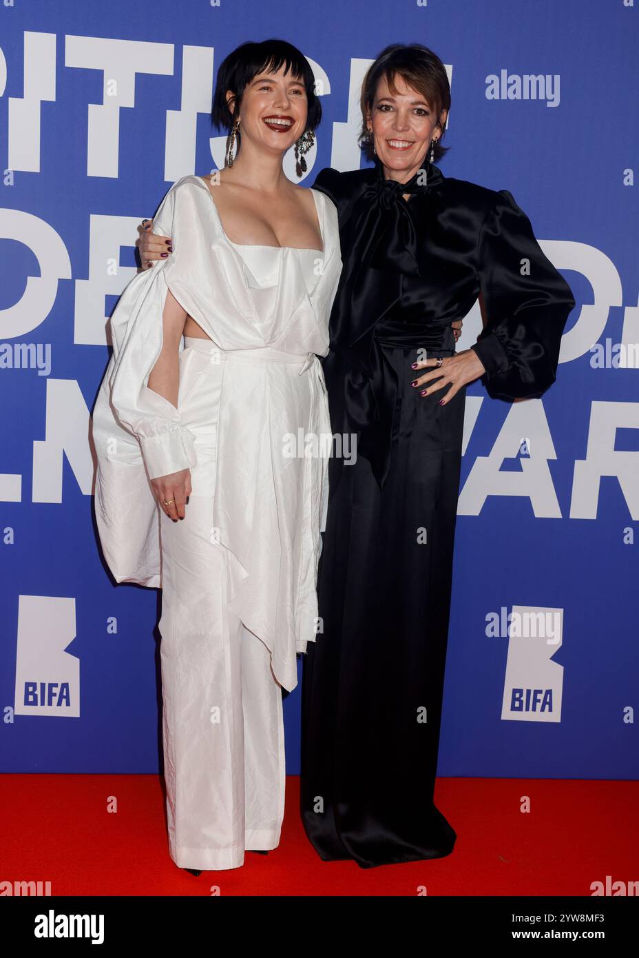 Jessie Buckley et Olivia Colman assistent aux 27e British Independent film Awards au Roundhouse à Camden, Londres. (Photo Cat Morley / SOPA images/SIPA USA) Banque D'Images