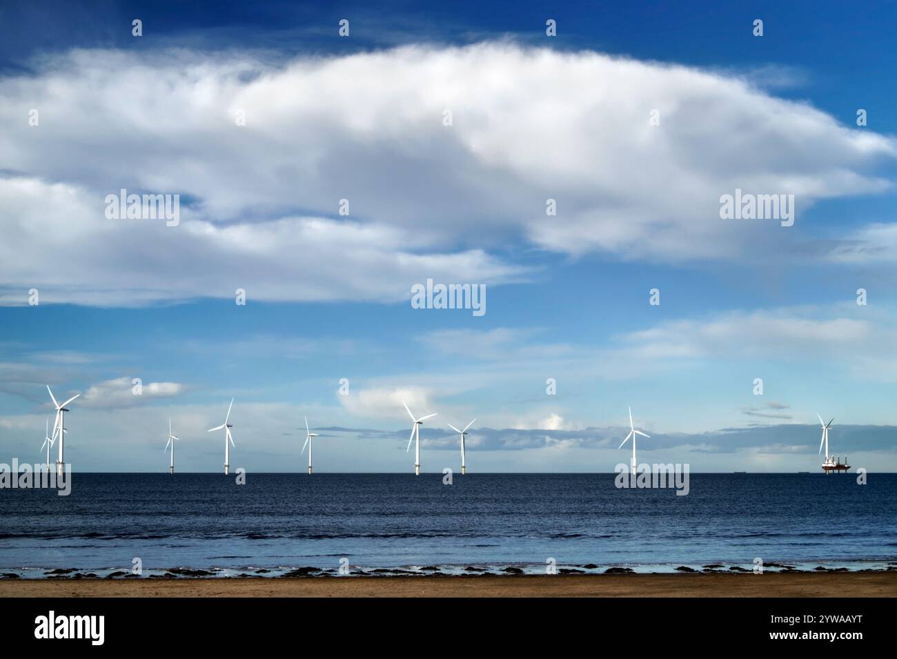 Royaume-Uni, North Yorkshire, Redcar, parc éolien offshore Teeside. Banque D'Images