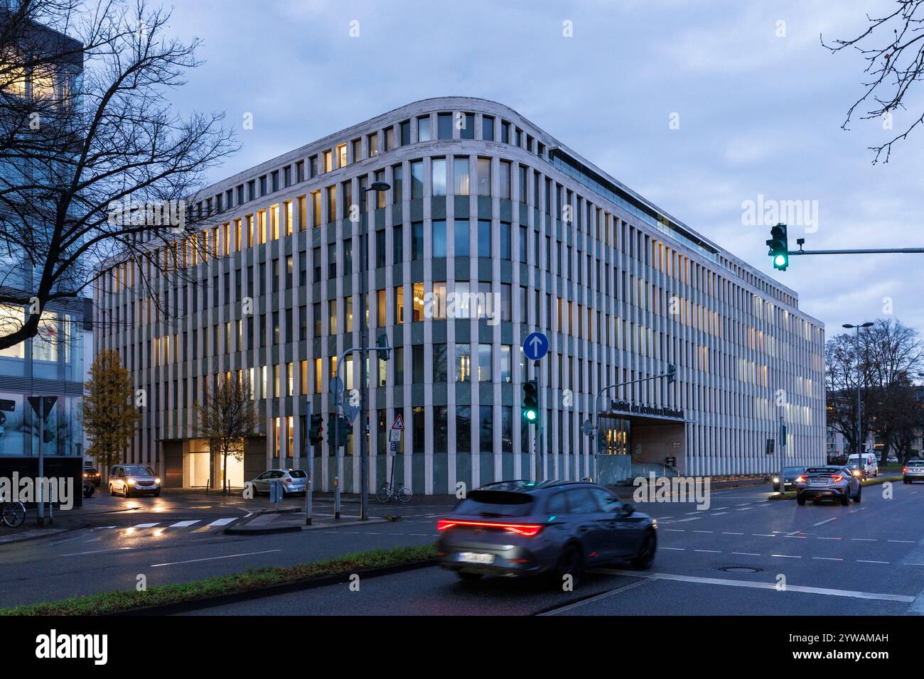 Institut der deutschen Wirtschaft Koeln ou Institut de recherche économique de Cologne, rue Konrad-Adenauer-Ufer, Cologne, Allemagne. Institut der Banque D'Images