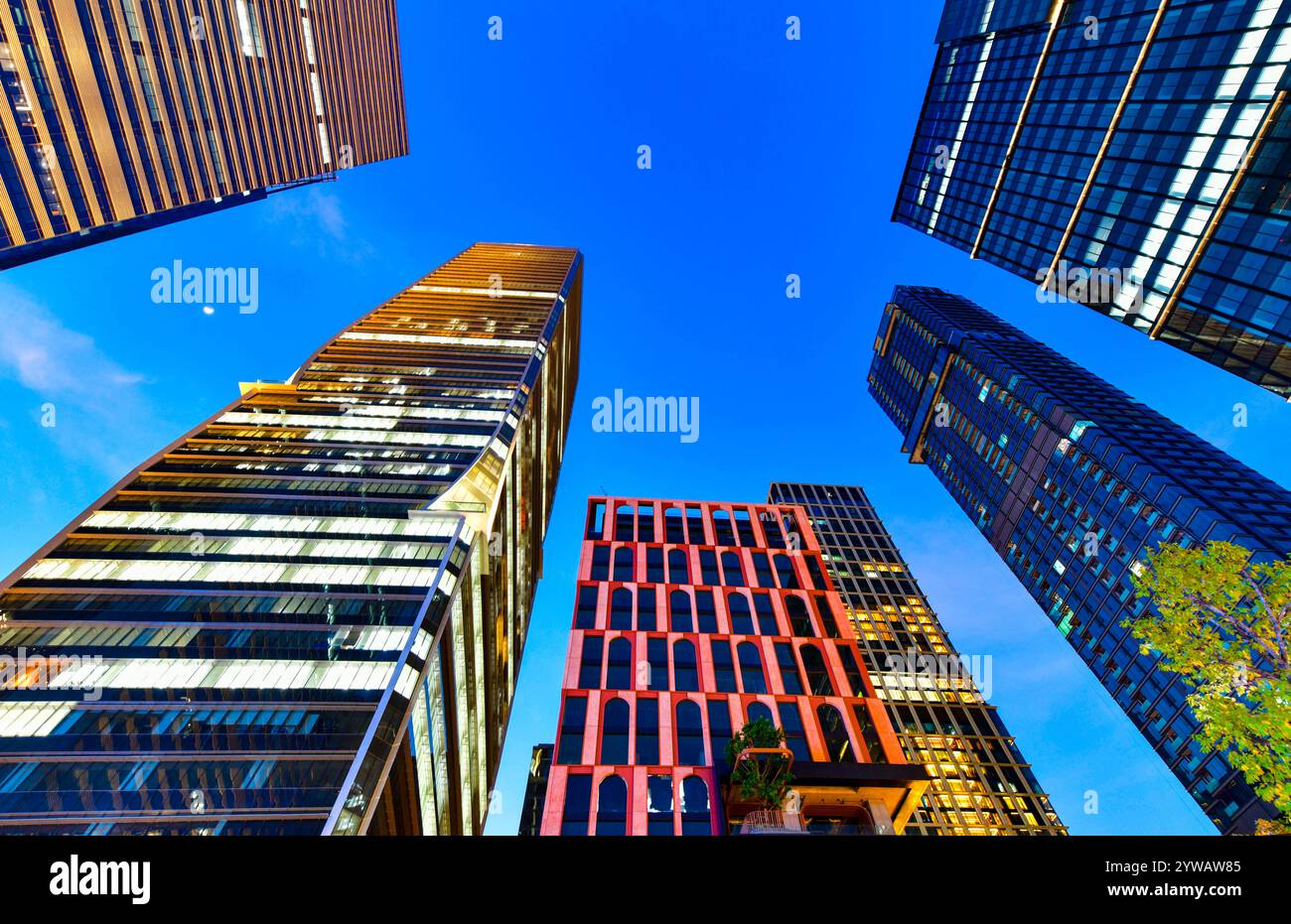 BANGKOK- DEC 6, 2024 : One Bangkok, un projet immobilier résidentiel moderne de classe mondiale, avec un hôtel et une entreprise INFORMATIQUE est une nouvelle ville emblématique Banque D'Images