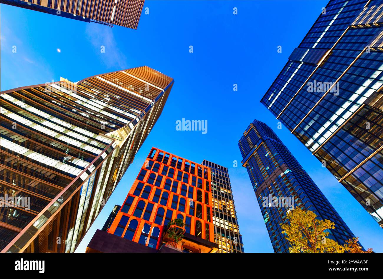 BANGKOK- DEC 6, 2024 : One Bangkok, un projet immobilier résidentiel moderne de classe mondiale, avec un hôtel et une entreprise INFORMATIQUE est une nouvelle ville emblématique Banque D'Images