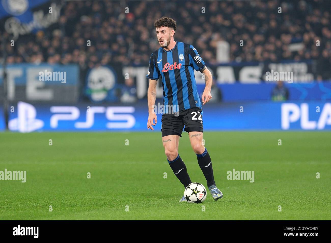 Bergame, Italie. 10 décembre 2024. Matteo Ruggeri de l'Atalanta BC 1907 lors du match de football MD6 de l'UEFA Champions League 2024/2025 phase entre l'Atalanta BC et le Real Madrid CF au stade Gewiss le 10 décembre 2024, Bergame, Italie. Crédit : Roberto Tommasini/Alamy Live News Banque D'Images