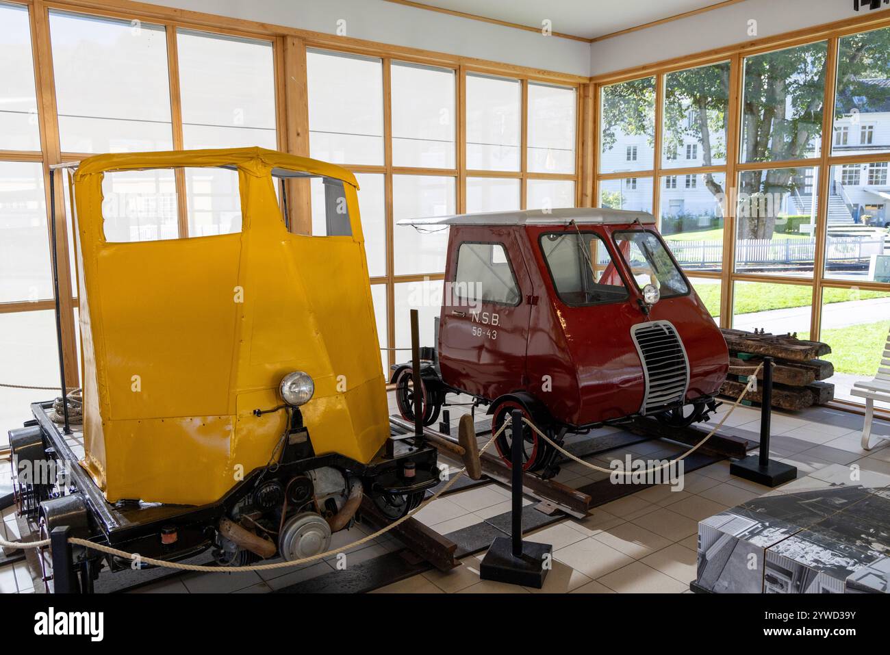 FLAM, Musée ferroviaire norvégien à Flam dédié à l'histoire de la construction de la ligne ferroviaire Flam, chariots motorisés, Norvège, Europe, 2024 Banque D'Images