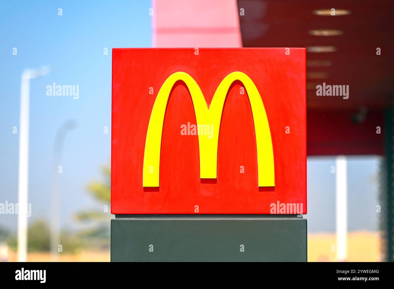 MUSCAT - 20 septembre : logotype du restaurant McDonald's le 20,2024 septembre à Oman Banque D'Images