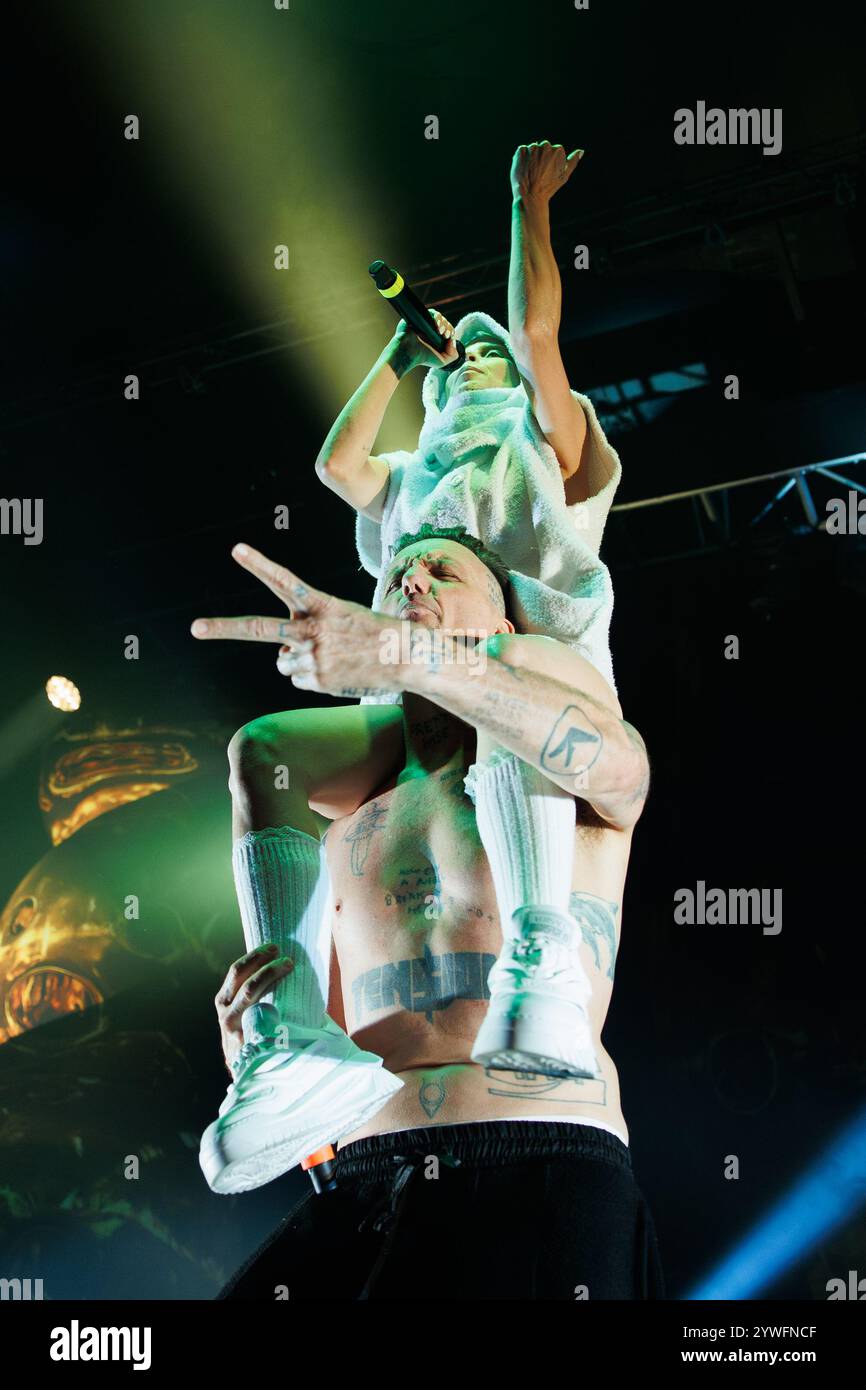 Barcelone, Espagne. 18 avril 2024. Die Antwoord (groupe de hip-hop alternatif sud-africain) se produit au Razzmatazz. Banque D'Images