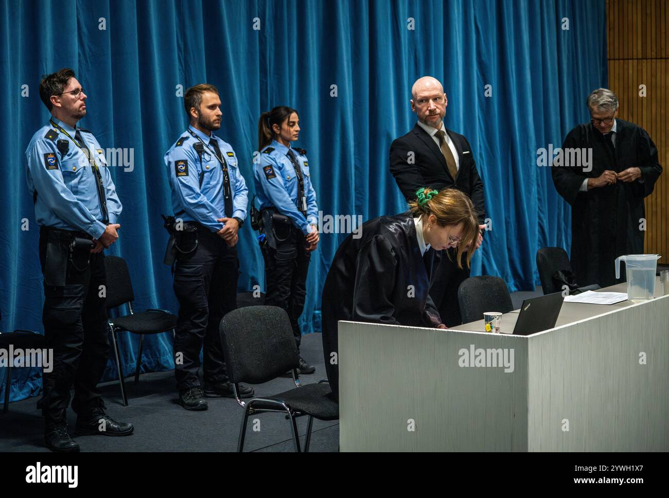 Prison de Ringerike 20241211. Le terroriste Anders Behring Breivik. La Cour d'appel de Borgarting est saisie de l'appel concernant les conditions de condamnation de Breivik et ses droits en vertu de la Convention européenne des droits de l'homme. Breivik, qui se fait désormais appeler Fjotolf Hansen, a été condamné l’année après les attentats terroristes contre Oslo et Utoya le 22 juillet 2011 à 21 ans de prison avec une peine minimale de 10 ans. 77 personnes ont perdu la vie dans ces attaques. Photo : Ole Berg-Rusten / NTB Banque D'Images