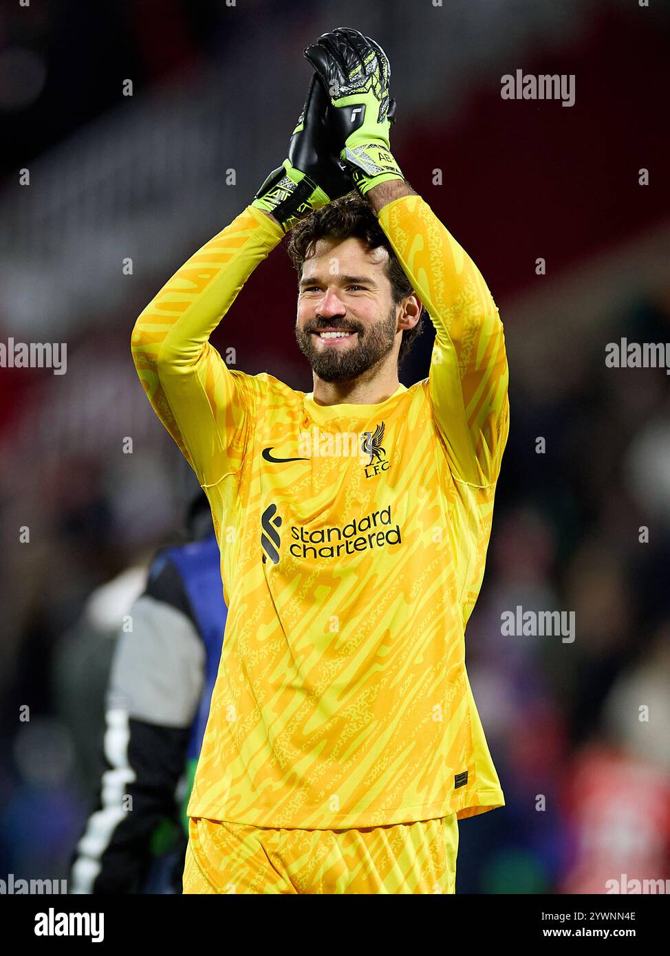 Alisson du Liverpool FC lors du match de la phase MD6 de l'UEFA Champions League 2024/25 entre le Girona FC et le Liverpool FC au stade Montilivi le 10 décembre 2024 à Gérone, Espagne. Banque D'Images