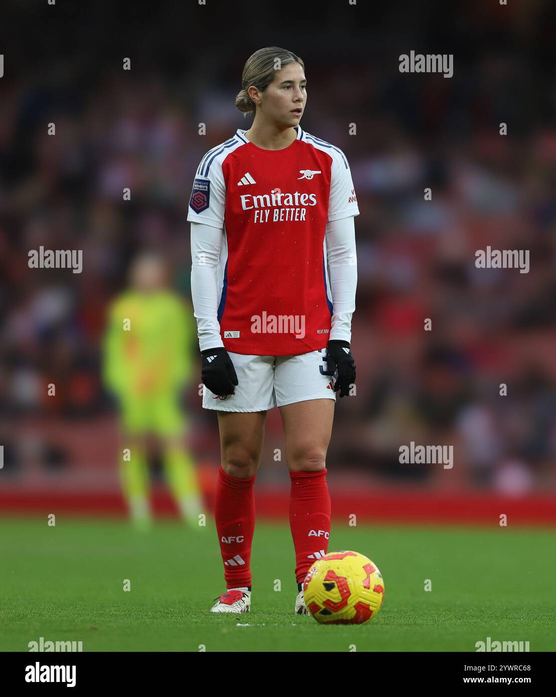 Kyra Cooney Cross d'Arsenal lors du match de Super League féminine Barclays FA entre Arsenal et Aston Villa à l'Emirates Stadium, Londres, dimanche 8 décembre 2024. (Photo : Jade Cahalan | mi News) crédit : MI News & Sport /Alamy Live News Banque D'Images