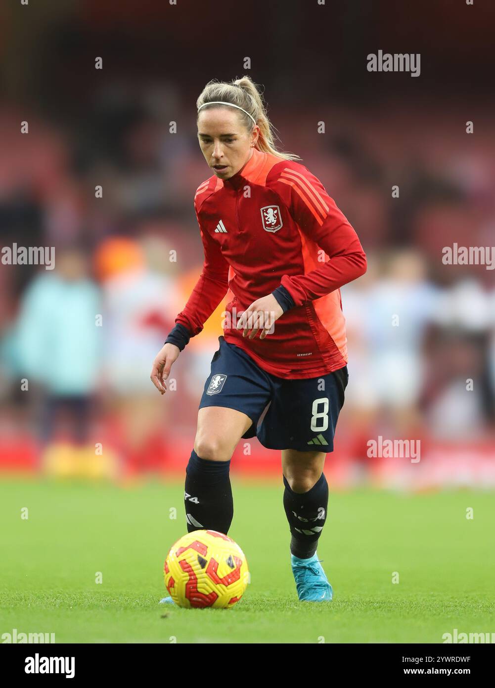 Jordan Hobbs, ancien joueur d'Arsenal, lors du match de Super League féminine de Barclays FA entre Arsenal et Aston Villa à l'Emirates Stadium de Londres le dimanche 8 décembre 2024. (Photo : Jade Cahalan | mi News) crédit : MI News & Sport /Alamy Live News Banque D'Images