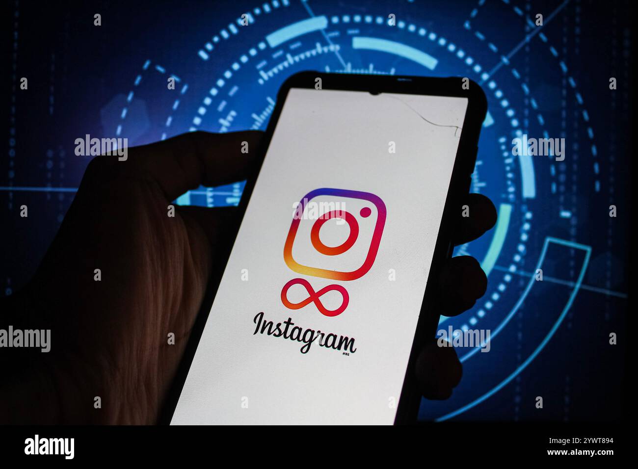 Bandung, Java occidental, Indonésie. 12 décembre 2024. Dans cette illustration photo, le logo Instagram est affiché sur un smartphone avec Meta logo en arrière-plan. (Crédit image : © Algi Febri Sugita/ZUMA Press Wire) USAGE ÉDITORIAL SEULEMENT! Non destiné à UN USAGE commercial ! Banque D'Images