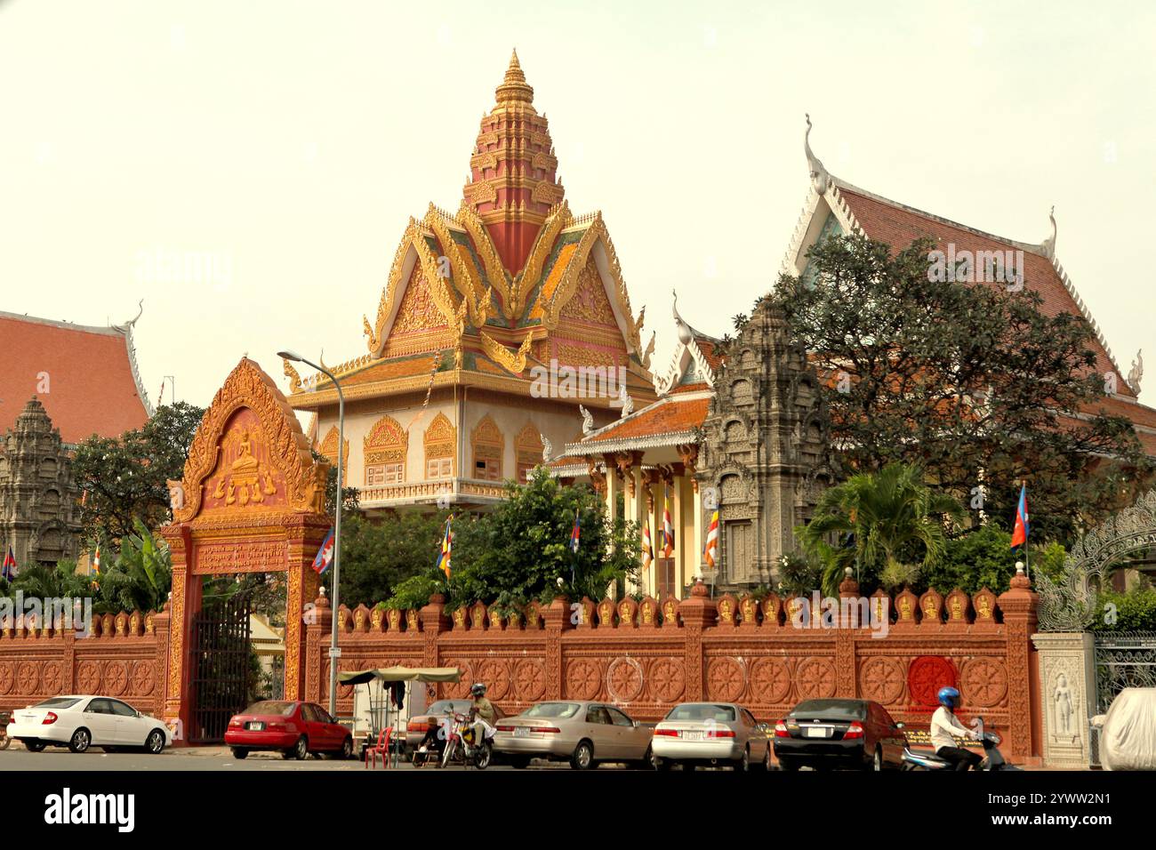 Wat Ounalom, temple bouddhiste à Phnom Penh, Cambodge. Banque D'Images