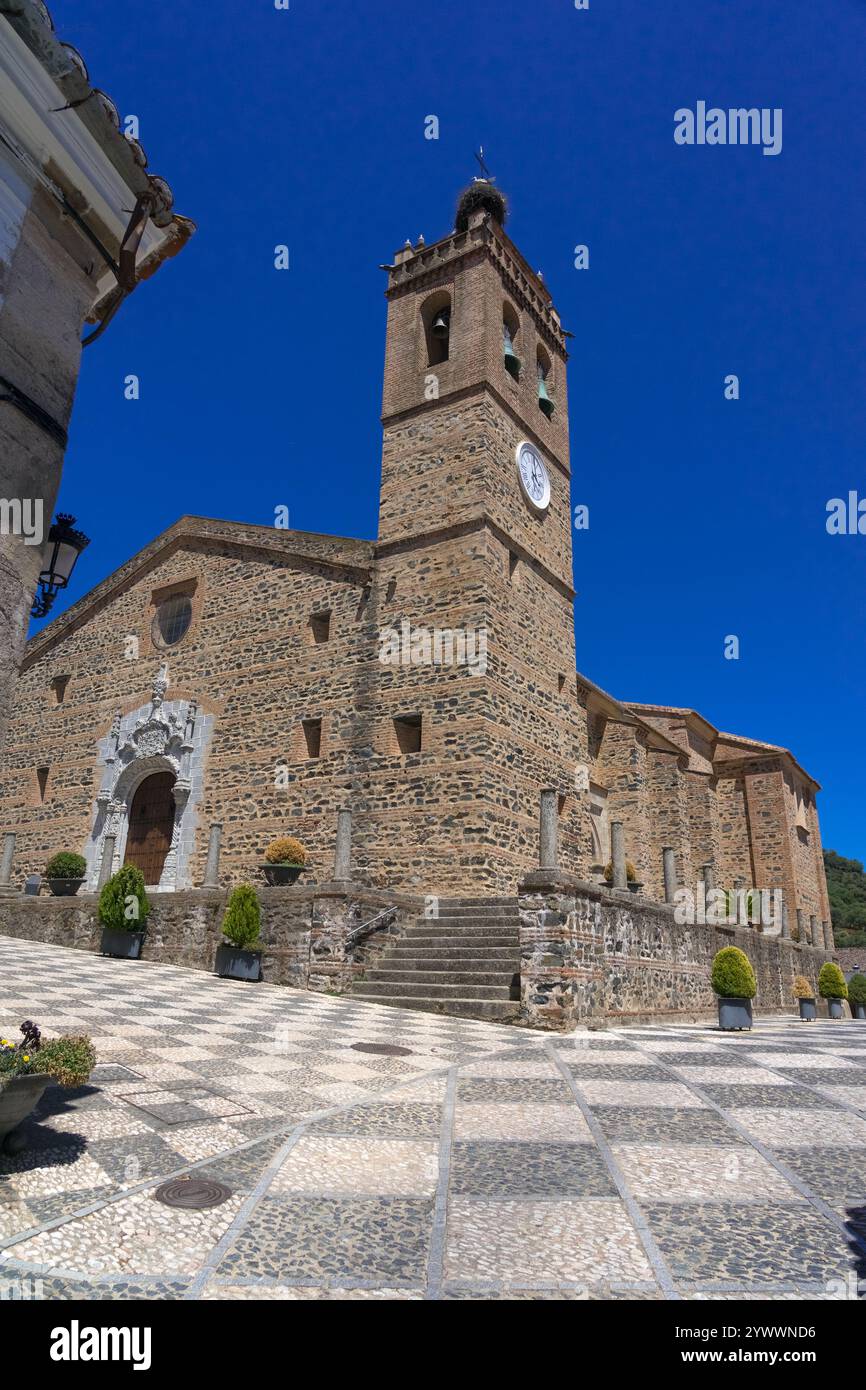 Belle église de San Martin à Almonaster la Real dans la province de Huelva, Andalousie, Espagne. Banque D'Images