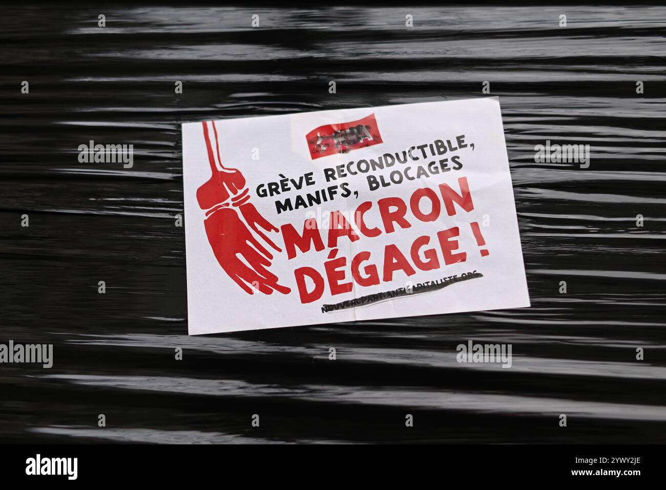 Paris, France. 12 décembre 2024. Julien Mattia/le Pictorium - manifestation le 12 décembre 2024 à Paris. - 12/12/2024 - France/Ile-de-France (région)/Paris - des milliers de personnes ont défilé contre le démantèlement de FRET ainsi que pour les salariés et l'industrie à l'appel des syndicats CGT, solidaires, Sud rails et FSU, à Paris, le 12 décembre 2024. Crédit : LE PICTORIUM/Alamy Live News Banque D'Images