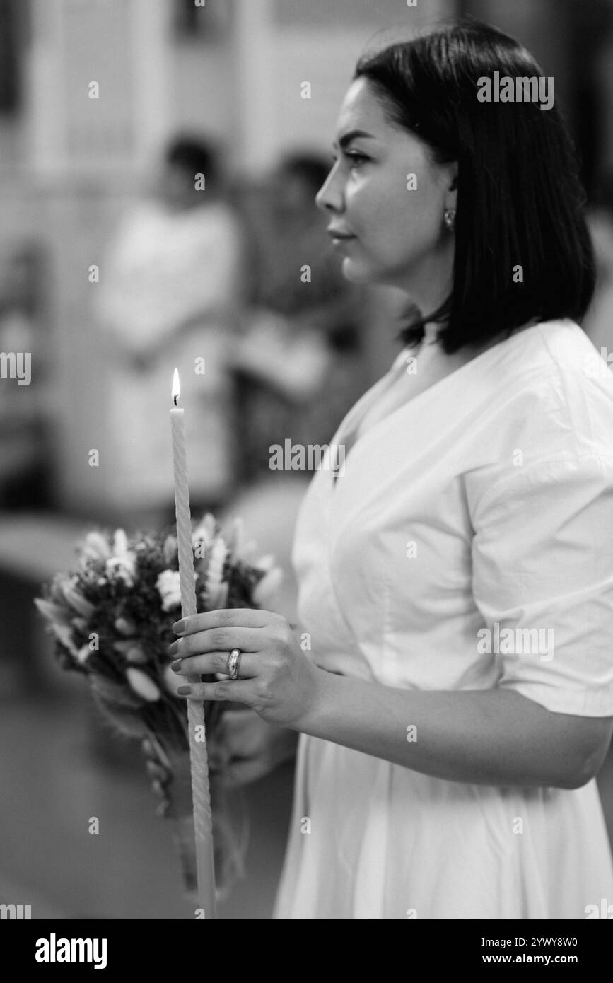 Rituel de mariage dans l'Église orthodoxe dans la tradition slave Banque D'Images