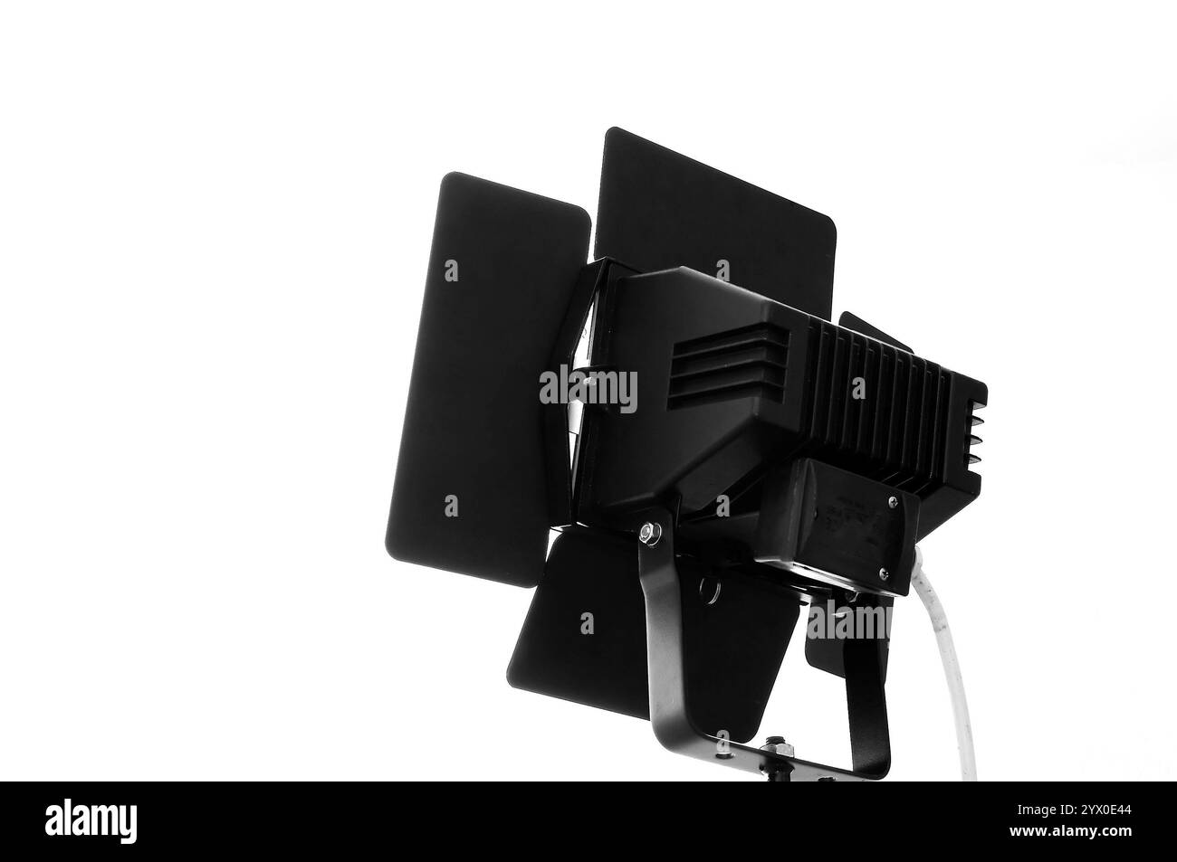 Réflecteur de studio professionnel isolé sur fond blanc, équipement de photographie essentiel pour le contrôle de l'éclairage Banque D'Images