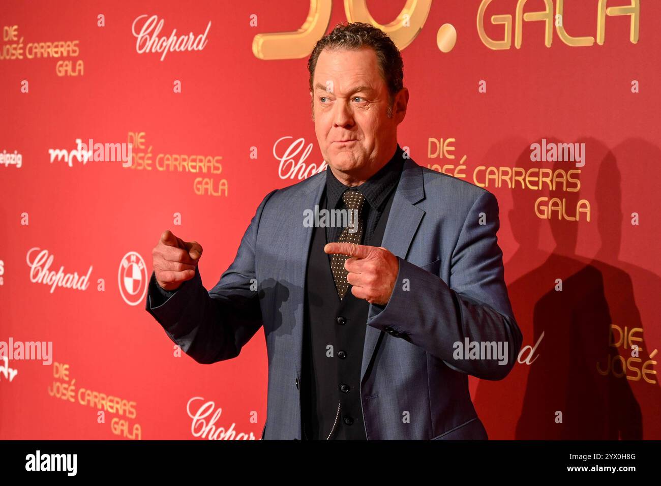 Leipzig - Spendengala im Kampf gegen Leukämie : Dutzende Stars BEI der 30. JosÃ Carreras Gala 12.12.2024 ab 18 Uhr Leipzig, Media City Leipzig Fotograf : EHL Media/Dietmar Thomas Im Foto : Jürgen tonkel, Musiker am Donnerstag überträgt der MDR ab 20,15 Uhr live aus Leipzig die 30. JosÃ Carreras Gala. Gastgeber und Stifter JosÃ Carreras wird in seiner großen Vision Leukämie muss heilbar werden. Immer und BEI jedem wieder von prominenten internationalen und nationalen Künstlerfreunden unterstützt. Gemeinsam mit Gastgeber JosÃ Carreras werden auch in diesem Jahr die TV-Moderatoren und Botschafter der Banque D'Images