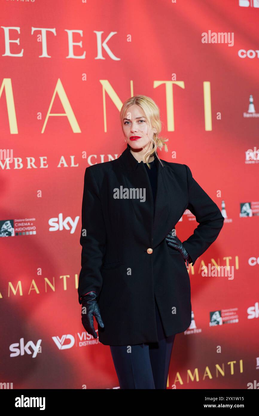 ROME, ITALIE - 12 DÉCEMBRE : Tea Falco assiste à la première de Diamanti au Space Cinema Moderno le 12 décembre 2024 à Rome, Italie. (Photo de Giovanna Banque D'Images