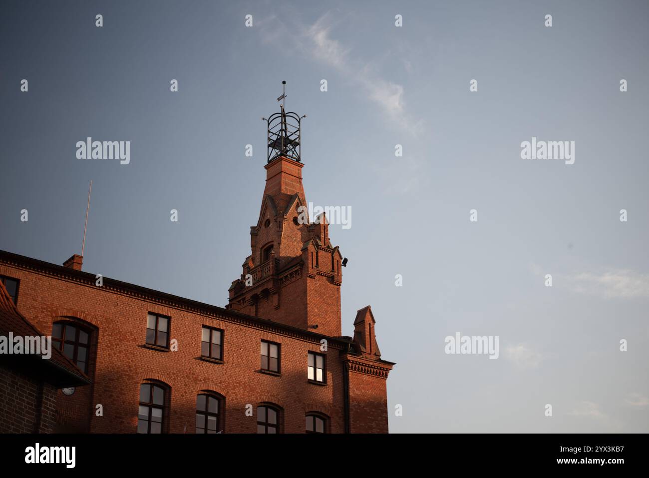 Bâtiment historique en briques rouges du siège du service d'incendie de la voïvodie de la Grande Pologne, rue Masztalarska, Poznań Banque D'Images