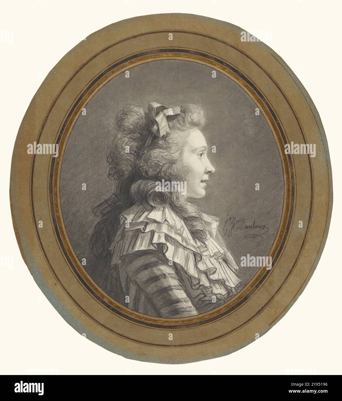 Portrait d'une jeune dame de profil, vers 1783-1785. Informations supplémentaires : souriante avec des lèvres écartées, la jeune femme présente son profil élégant et ses yeux brillants. Une crinière exubérante et douce de cheveux ; une large couronne d'un col raidi et volanté ; et une manche rayée et corsage animés entourent son visage lisse, méticuleusement fini et délicatement modelé. Un ruban astucieusement désordonné attrape les riches curlicues de craie noire des cheveux. Banque D'Images