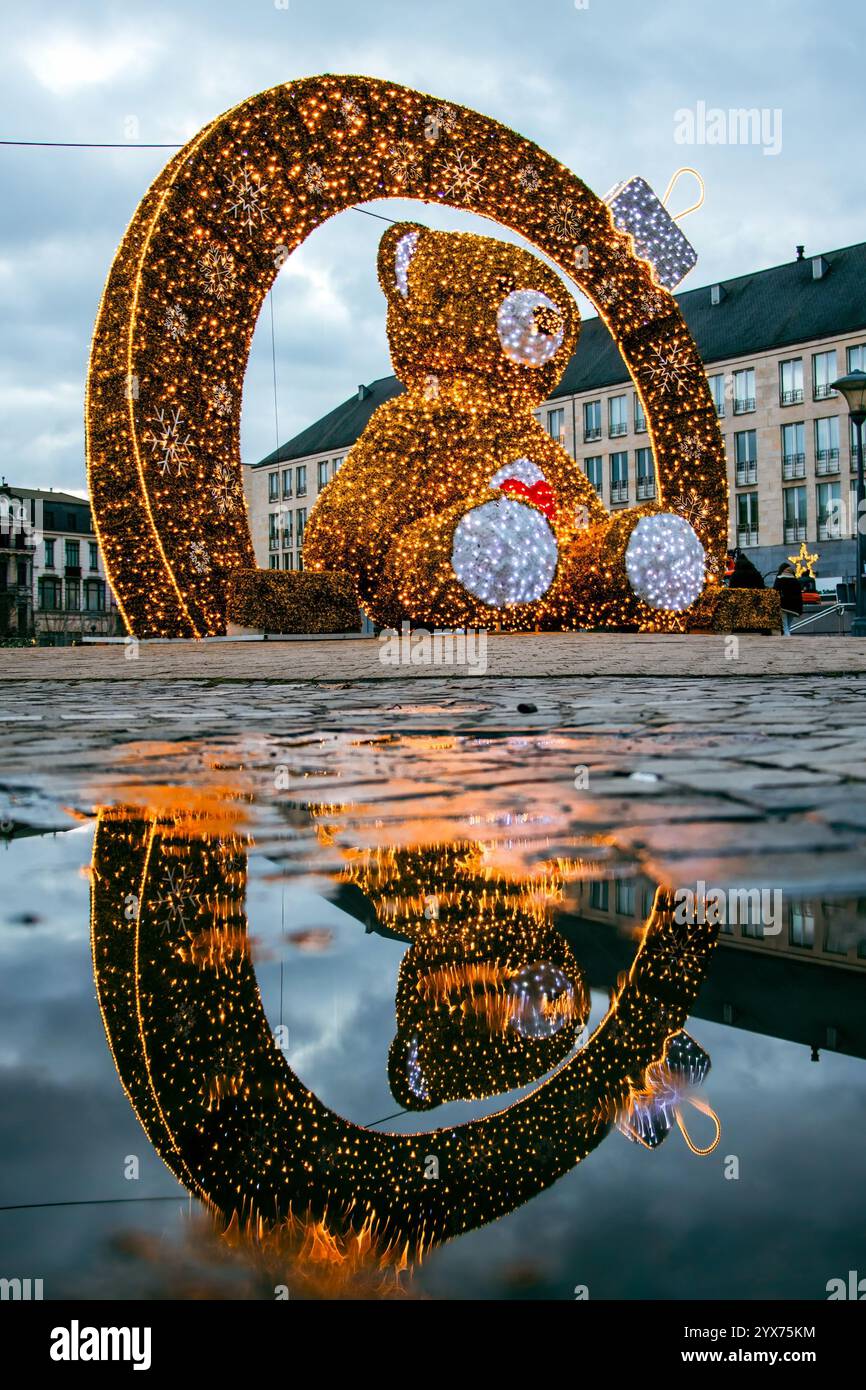 Village de Noel à Liège 2024, Belgique. Nouvel an 2025, Village de Noël de Liège et marché de Noël Banque D'Images