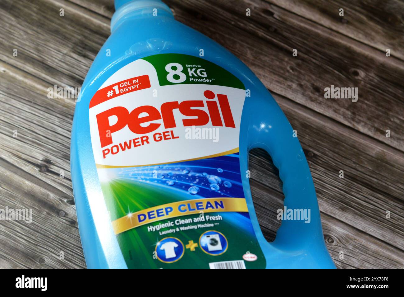Le Caire, Égypte, 1er novembre 2024 : persil Power gel, pour le nettoyage en profondeur, équivaut à 8 KG de poudre, hygiénique propre et fraîche, pour la lessive et les machines à laver, de Banque D'Images