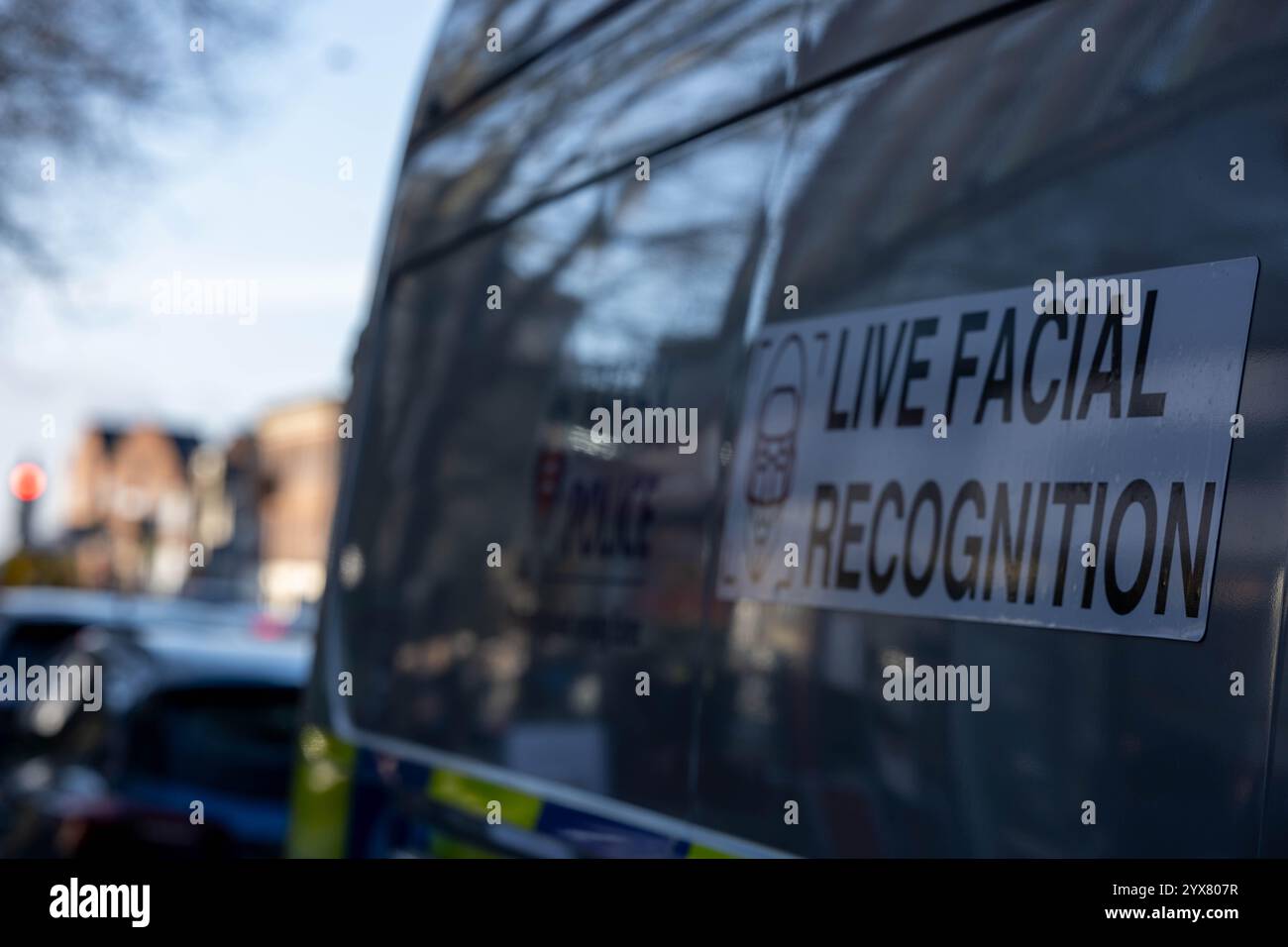 Brentwood Essex 14th Dec 2024 répression du crime de Noël par la police d'Essex en utilisant des fourgonnettes de reconnaissance faciale en direct (LFR) sur la rue High, Brentwood Essex crédit : Ian Davidson / Alamy Live News Banque D'Images