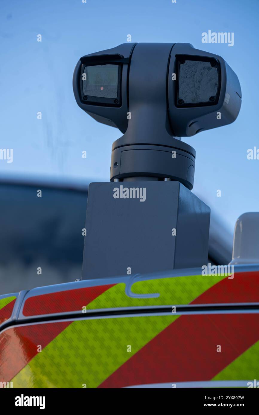 Brentwood Essex 14th Dec 2024 répression du crime de Noël par la police d'Essex en utilisant des fourgonnettes de reconnaissance faciale en direct (LFR) sur la rue High, Brentwood Essex crédit : Ian Davidson / Alamy Live News Banque D'Images