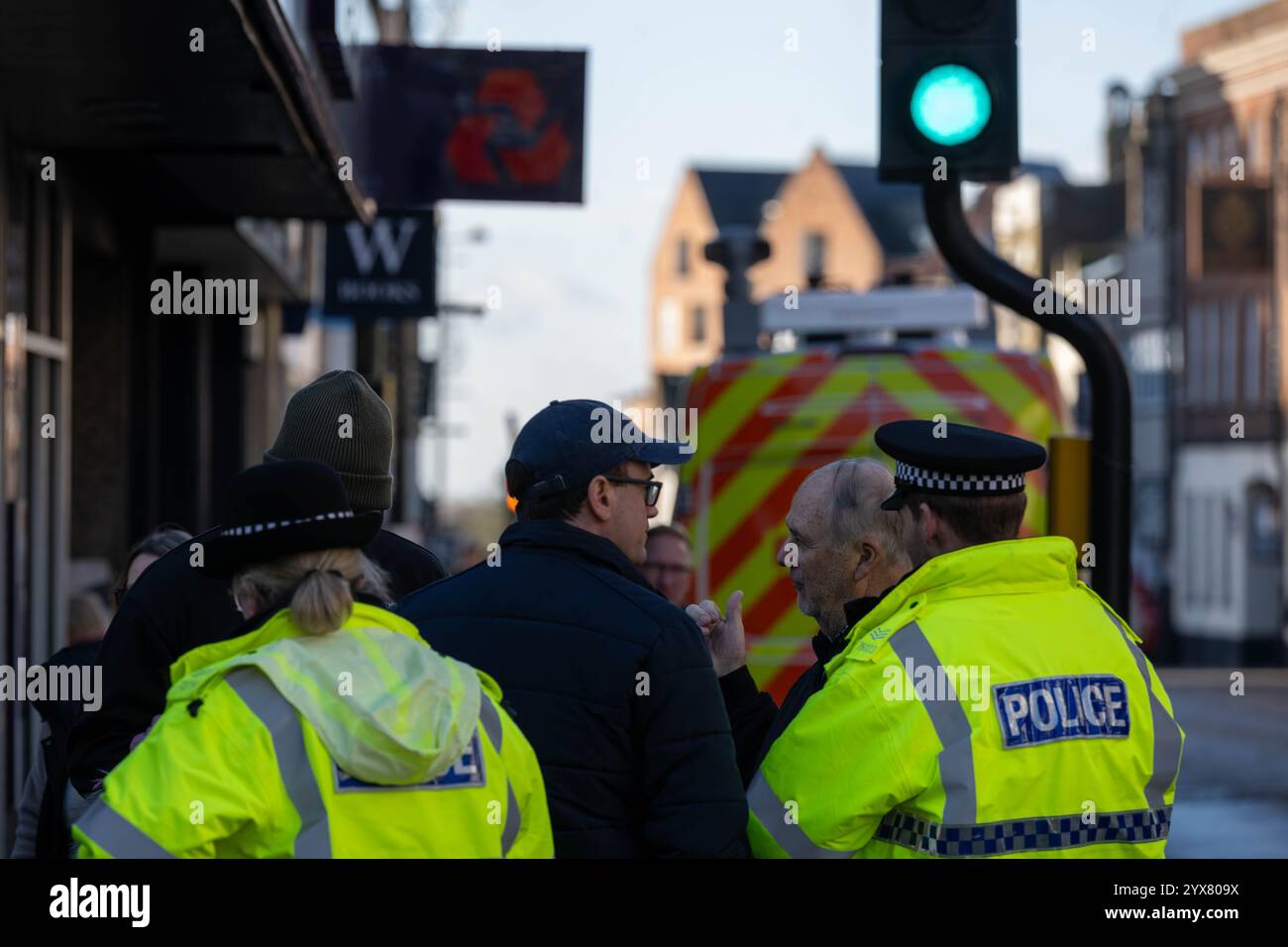 Brentwood Essex 14th Dec 2024 répression du crime de Noël par la police d'Essex en utilisant des fourgonnettes de reconnaissance faciale en direct (LFR) sur la rue High, Brentwood Essex crédit : Ian Davidson / Alamy Live News Banque D'Images