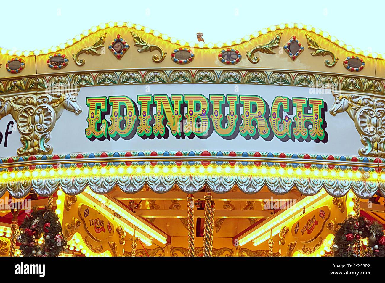Édimbourg, Écosse, Royaume-Uni. 14 décembre 2024. Météo britannique : les habitants sont allés dans les marchés et les rues de noël alors que la capitale remplissait pour les trois semaines de célébration dans la ville. La foire de noël sur george Street. Crédit Gerard Ferry/Alamy Live News Banque D'Images