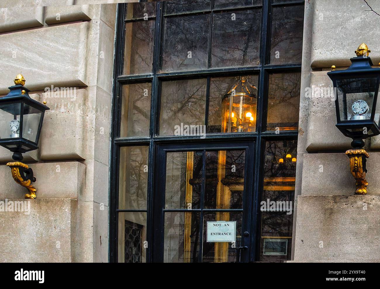 Ne pas entrer dans le panneau sur une porte Banque D'Images