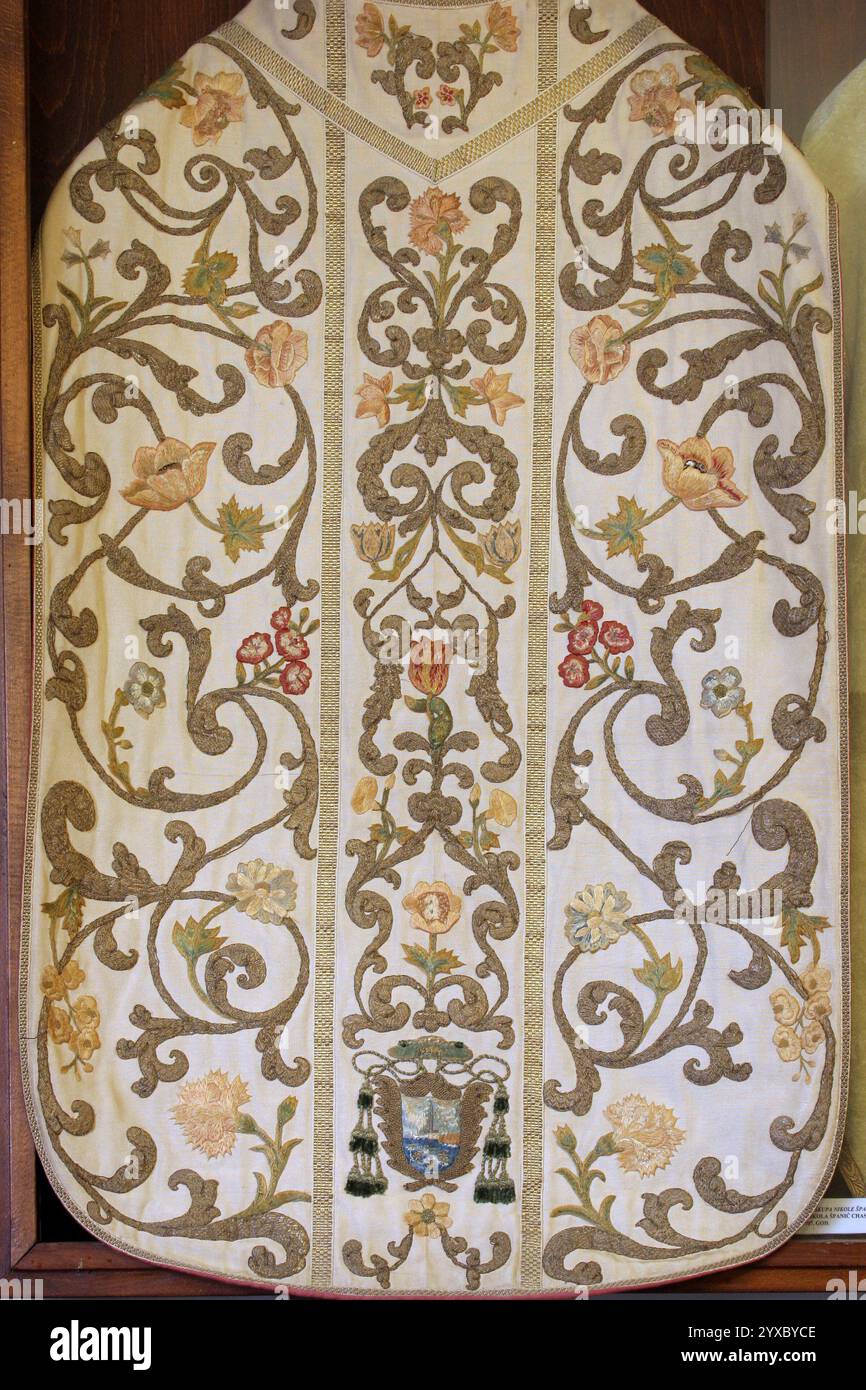 Chasuble de l'évêque de Korcula Nikola Spanic, XVIIe siècle, trésor de l'abbé dans l'église Saint-Marc de Korcula, île de Korcula, Croatie Banque D'Images