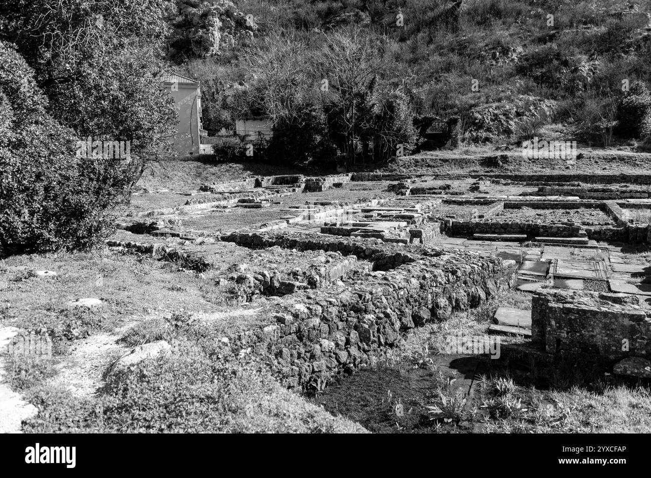 Les fortifications de Kotor sont un système de fortifications historique intégré qui protégeait la ville médiévale de Kotor, au Monténégro. Banque D'Images