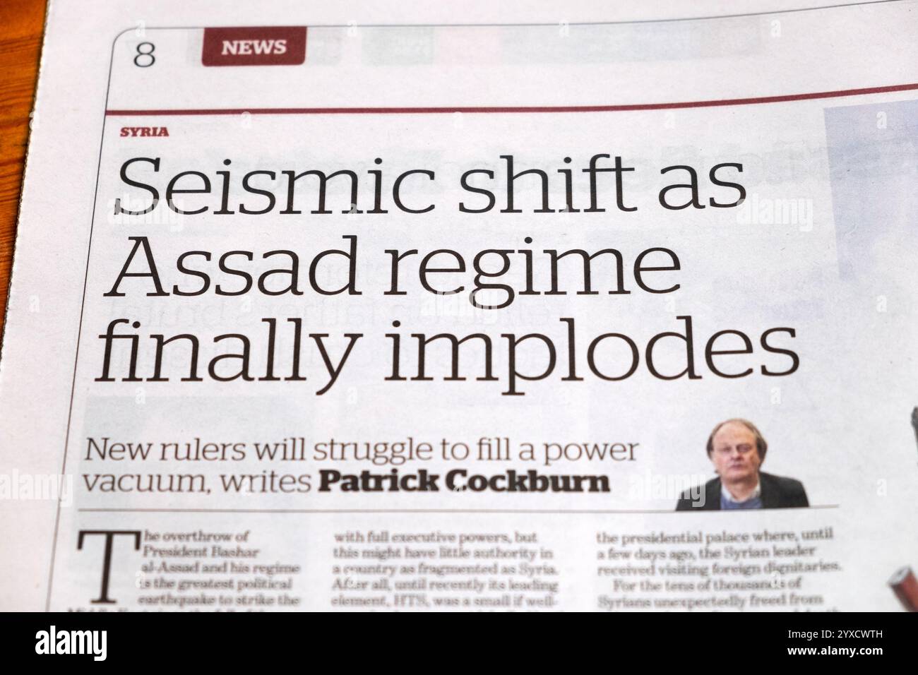 'Changement sismique alors que le régime d'Assad implose enfin' le journal i titre chute du régime d'Assad en Syrie article 10 décembre 2024 Londres Royaume-Uni Banque D'Images