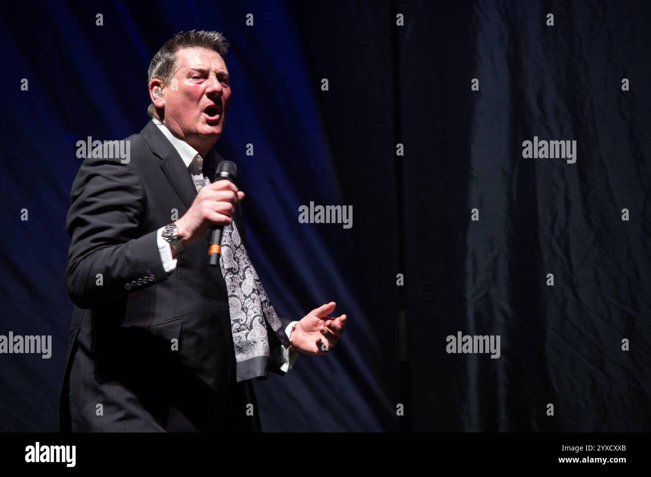 Londres, Royaume-Uni. 15e Dicember 2024. C'est la soirée de renaissance des années 80 à l'O2 Arena alors que Tony Hadley, ancien chanteur du Spandau Ballet, ouvre pour culture Club. Cristina Massei/Alamy Live News. Banque D'Images Londres, Royaume-Uni. 15e Dicember 2024. C'est la soirée de renaissance des années 80 à l'O2 Arena alors que Tony Hadley, ancien chanteur du Spandau Ballet, ouvre pour culture Club. Cristina Massei/Alamy Live News. Banque D'Images