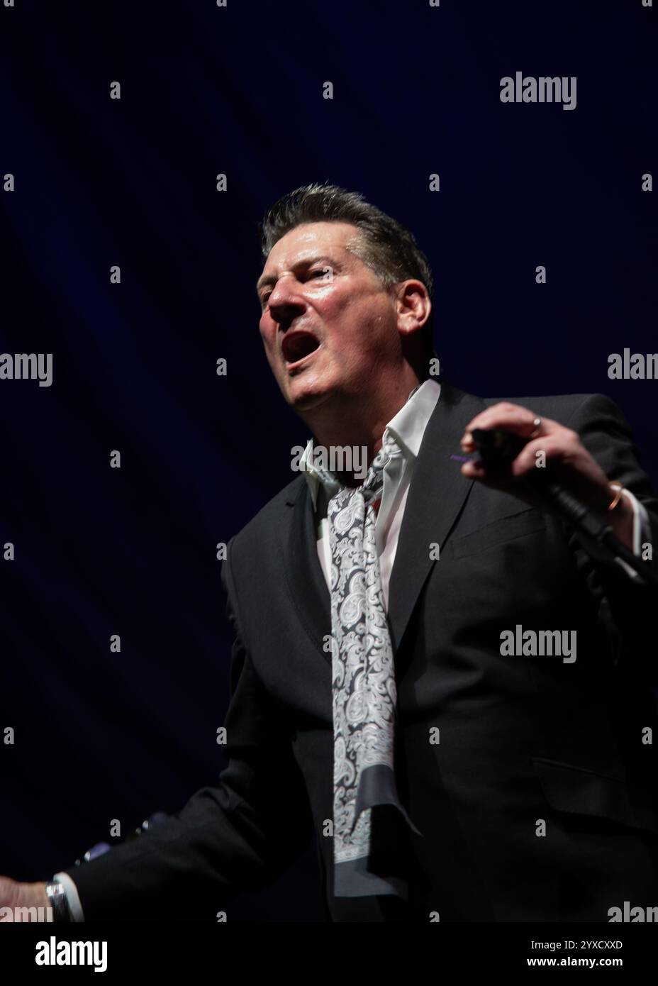 Londres, Royaume-Uni. 15e Dicember 2024. C'est la soirée de renaissance des années 80 à l'O2 Arena alors que Tony Hadley, ancien chanteur du Spandau Ballet, ouvre pour culture Club. Cristina Massei/Alamy Live News. Banque D'Images Londres, Royaume-Uni. 15e Dicember 2024. C'est la soirée de renaissance des années 80 à l'O2 Arena alors que Tony Hadley, ancien chanteur du Spandau Ballet, ouvre pour culture Club. Cristina Massei/Alamy Live News. Banque D'Images