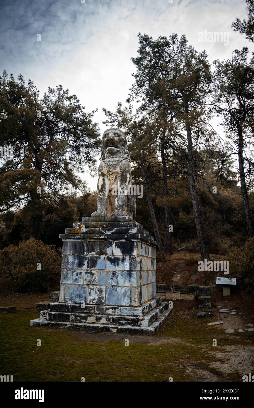 Lion d'Amphipolis (Amphipolis, Macédoine). Monument funéraire du IVe siècle av. J.-C. érigé en l'honneur de l'amiral Laomedon de Lesbos Banque D'Images