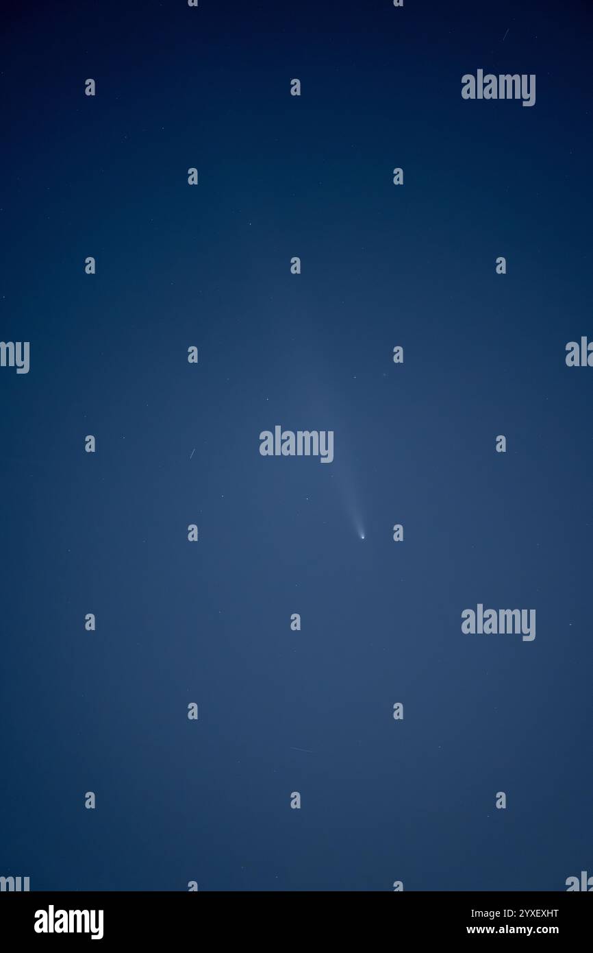 Comète C 2023 A3 Atlas de Tsuchinshan visible juste après le coucher du soleil Banque D'Images