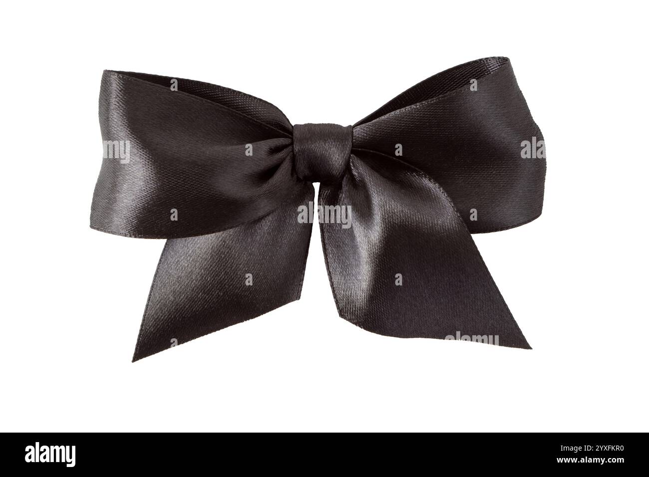 Ruban de soie de satin noir noeud noeud isolé sur blanc. Noir élégant ruban brillant noeud noué. Crêpe de deuil. Banque D'Images